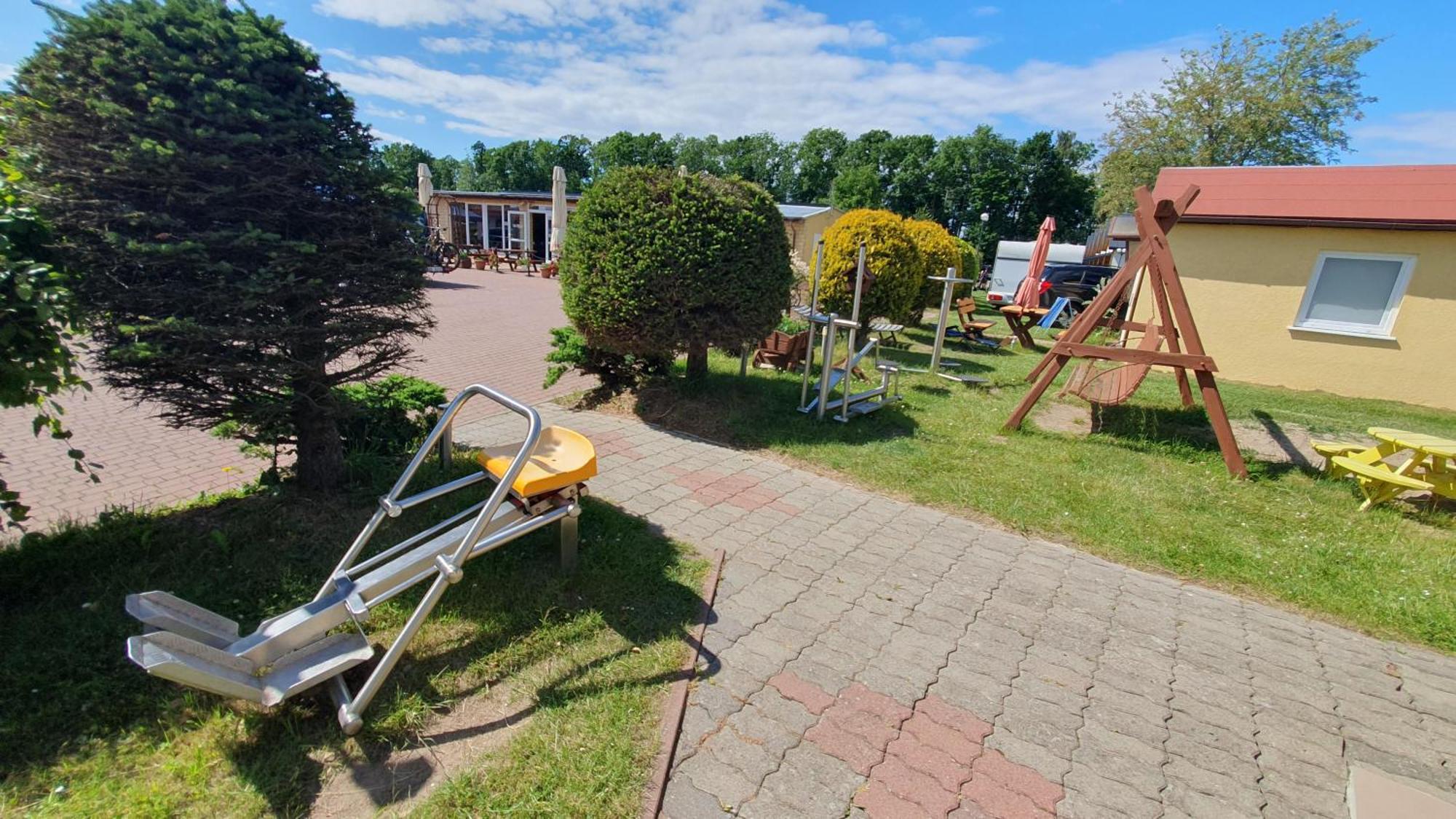 Camping Klif-Nowe Klimatyzowane Domki, 400M Od Centrum Rewala, 30M Od Morza Тшенсач Экстерьер фото